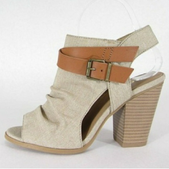 @eyecandybydidi Shoes - 💥LOWEST💥NWT/BOX!! Peeptoe booties!!